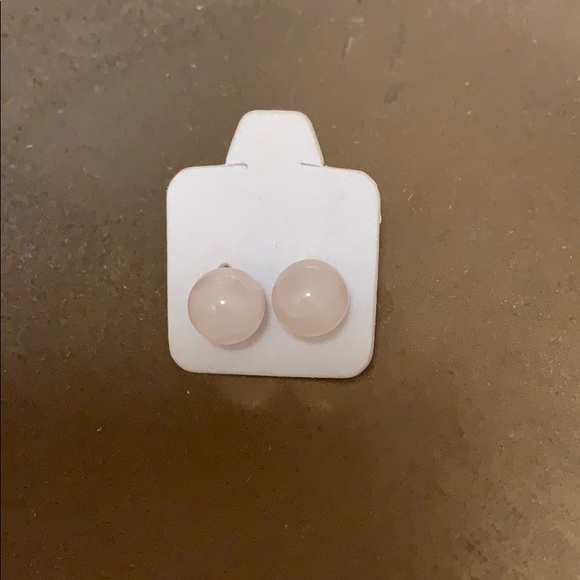 Jewelry - Genuine rose quartz earrings